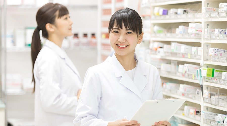 薬剤師は女性が多い？年収は？