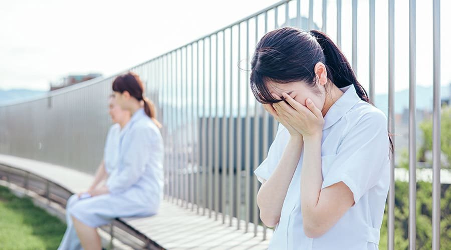 職場別！薬剤師が人間関係で悩む理由