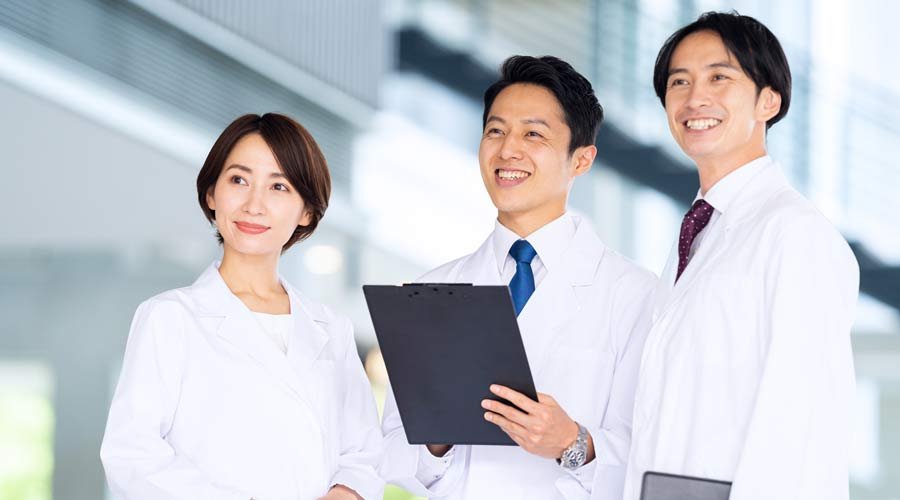 薬剤師の男女比から市場の動向を先読みしてスキルを磨こう！