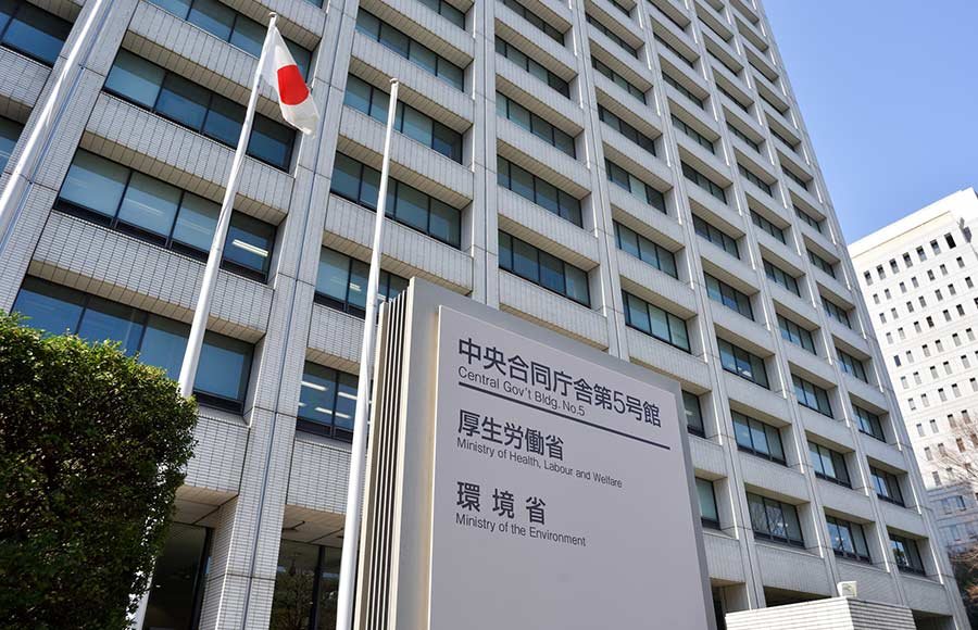 公務員薬剤師以外も視野に入れて転職活動をしよう