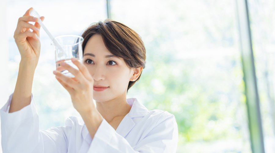 製薬会社やCROなど｜企業で活躍する薬剤師の仕事