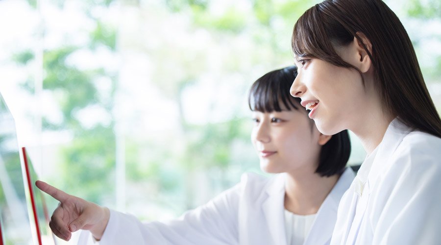 調剤以外の意外な仕事も｜行政・教育・AI分野における新しい活躍先