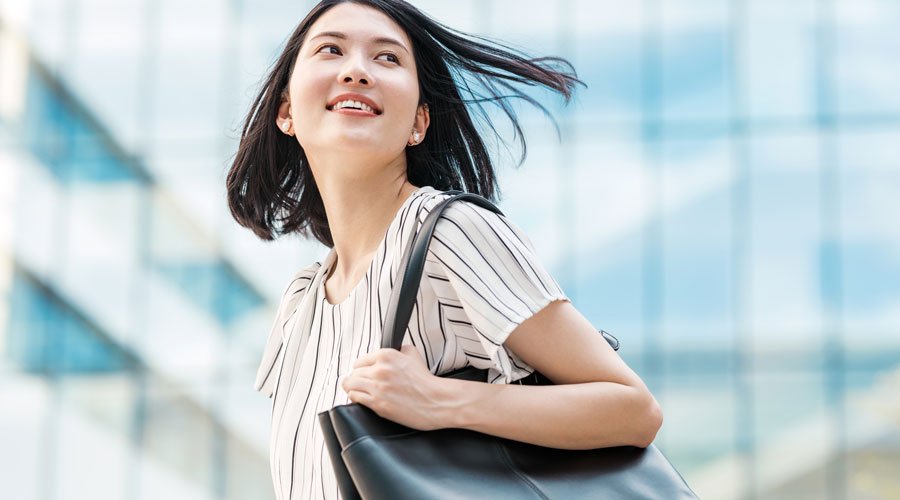 転職で薬剤師の年収アップを狙う戦略｜業種転換・交渉術・成功事例