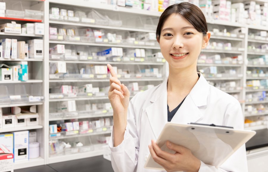 調剤薬局 VS ドラッグストア VS 病院｜年収・働き方・キャリアパスを徹底比較