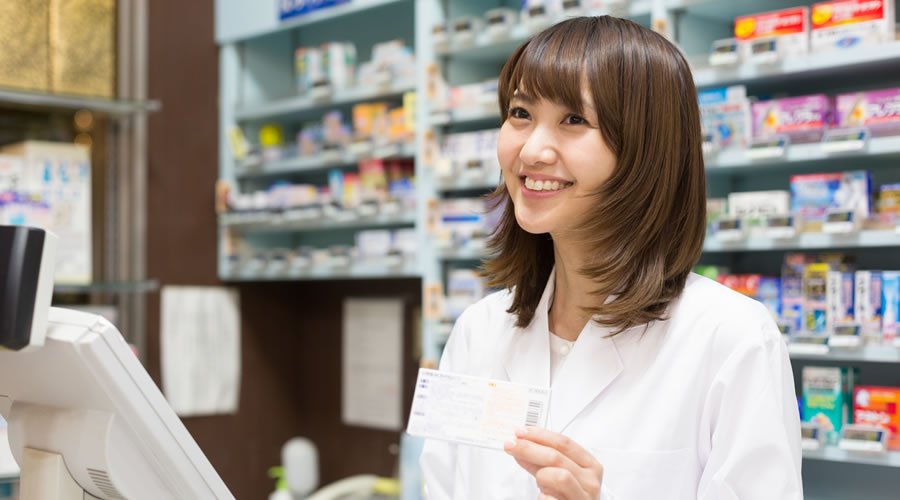 ドラッグストア薬剤師の年収は?